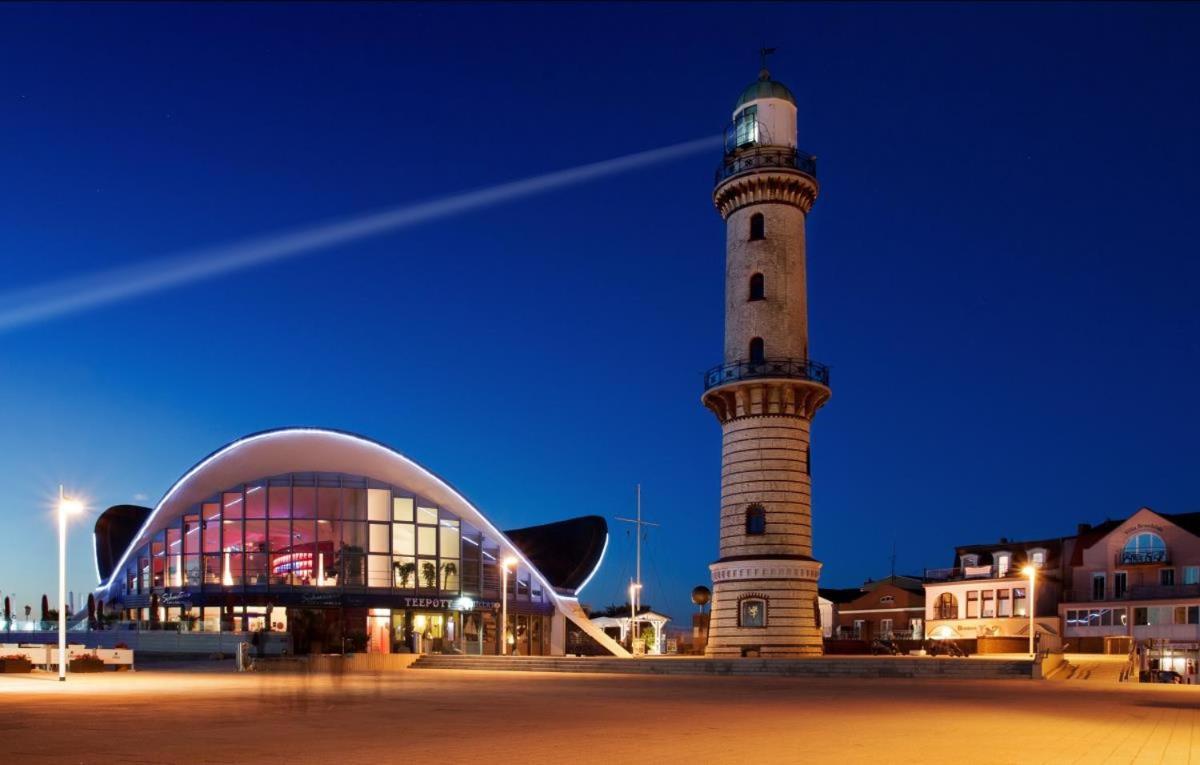 Lotsenhaus/Ostseewelle Rostock Exteriér fotografie